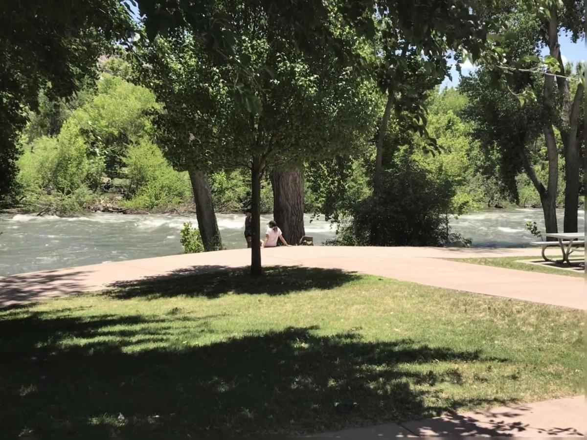 Kern Riverview Inn 克恩维尔 外观 照片